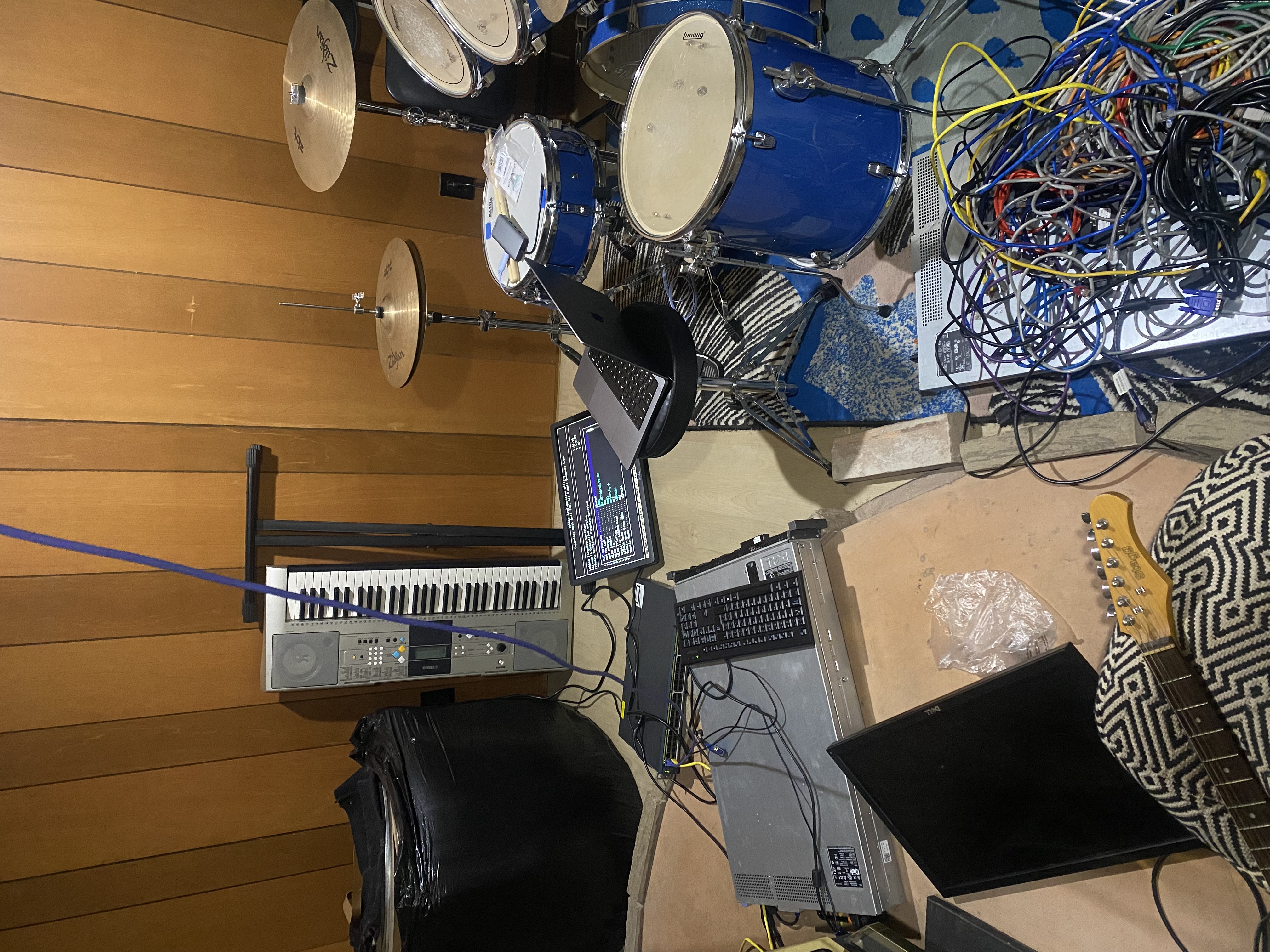 An image of my homelab